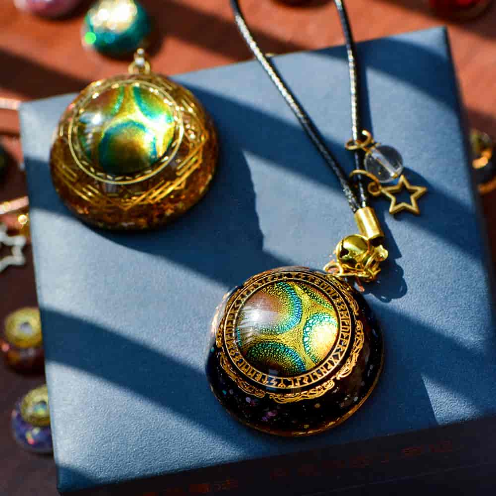 Star of Wealth Orgone Pendant Orgonite with Viking Runes Crystal Orgone King